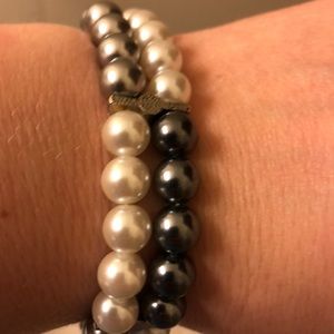 Kissaka double strand pearl bracelet